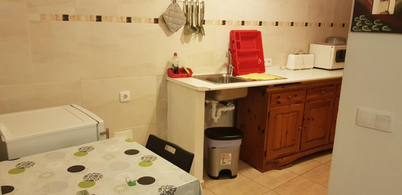 A Ensuite Apartment Con Zona De Patio Арресифе Экстерьер фото