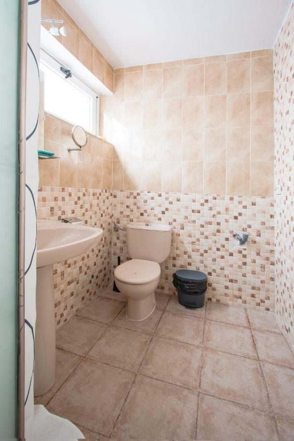 A Ensuite Apartment Con Zona De Patio Арресифе Экстерьер фото